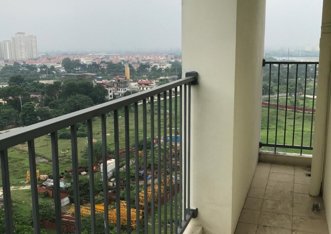 Bán căn góc 69.9m2, Nguyên bản chủ đầu tư, có sổ hồng (bao sang tên) chung cư 32T Golden An Khánh.