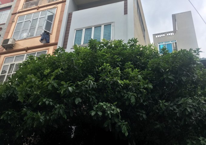 Chính chủ gửi bán nhà tại Văn Phú Hà Đông 50m*5 Tầng,Ô tô vào nhà chỉ 4.7 tỷ.LH 0859660898