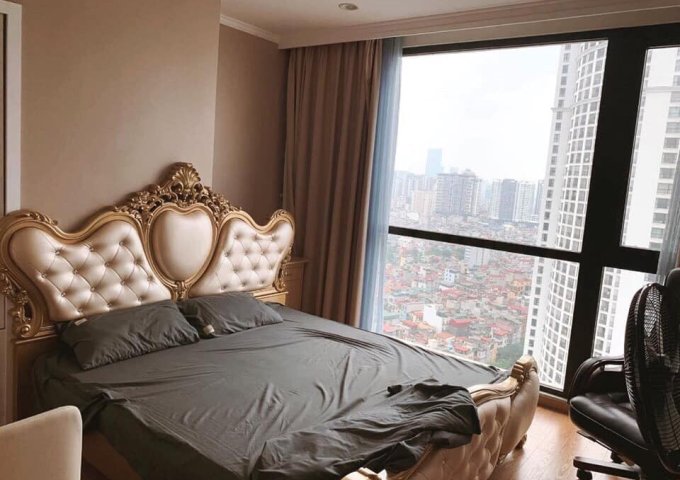 Căn hộ 3 phòng ngủ đẹp, giá rẻ, Royal City- Thanh Xuân- Hà Nội