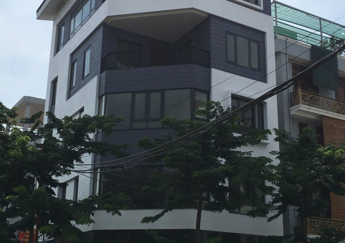 Cần cho thuê nhà mặt phố đường bưởi - Tây Hồ - Hà Nội. DT 50m x 6 tầng, MT 5m, thiết kế nhà các tầng đều thông sàn, Thiết kế hiện đại mặt trước hoàn t