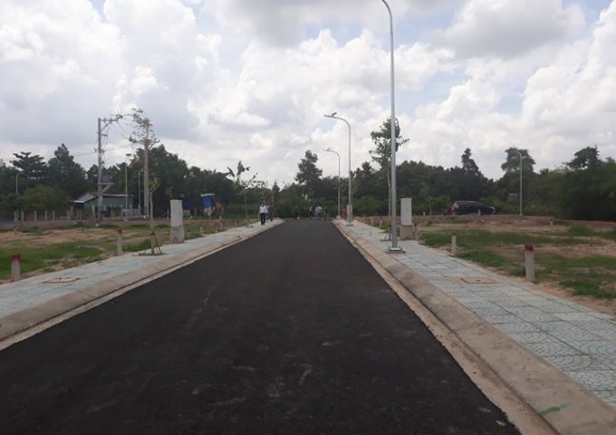 Cần ra lô đất đường Nguyễn Thị Lắng cách Công Viên Nước Củ Chi 500m, shr, 427m2 , giá 1.8 tỷ