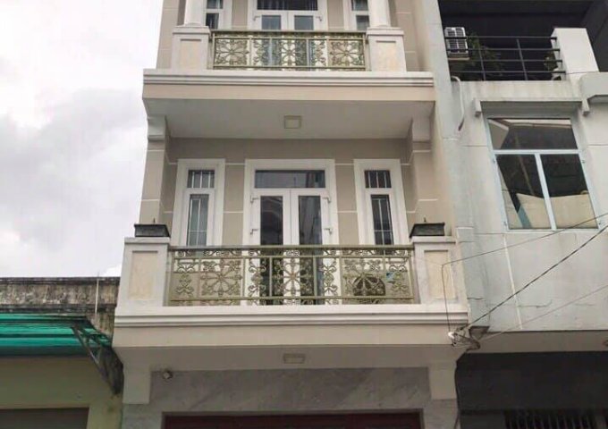 Bán nhà đẹp hẻm 10m có lề Thoại Ngọc Hầu, Tân Phú, 4x17m, 2 lầu + ST, 8.2 tỷ TL