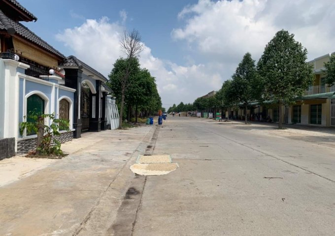 Bán Nhà Phố Thương Mại ngay Chợ COCOLAND CHÁNH PHÚ HÒA  KHU G MỸ PHƯỚC 3, đối diện khu Biệt Thự Cao Cấp COCOLAND.