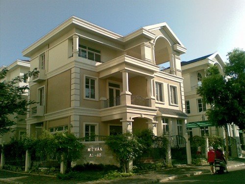 Bán khách sạn MT Nguyễn Thị Định, Q. 2, DT 182.92m2 * 5 tầng, thang máy, giá 23.3 tỷ, 