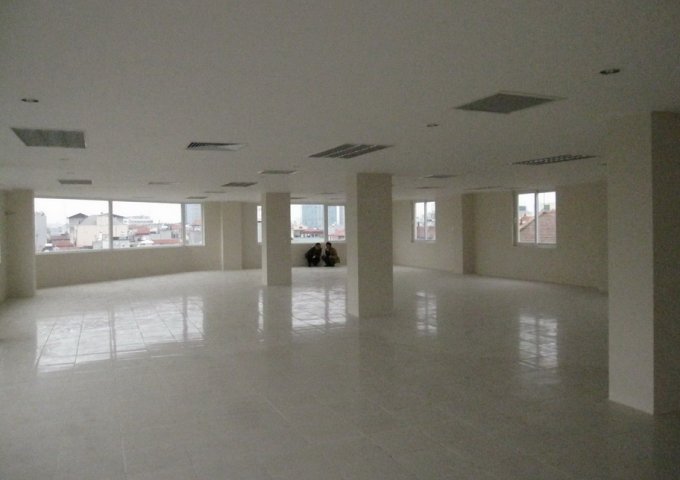 Còn duy nhất mặt sàn 120m2 cho thuê làm văn phòng, trụ sở công ty ở Nguyễn Tuân