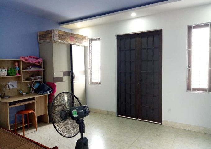 Bán căn nhà 3 tầng 70m2 tại Cam Lộ, Hồng Bàng, Hải Phòng, LH: 0796386283