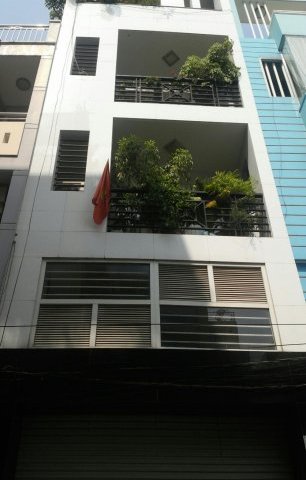 Chính chủ bán nhà hxh 373 Lý Thường Kiệt,p9,Tân Bình. Dt 5.3*14m nhà mới 3 lầu.	