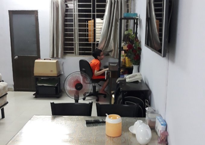 cần Bán căn hộ lầu 4 THANG BỘ chung cư Tây thạnh, Quận Tân Phú