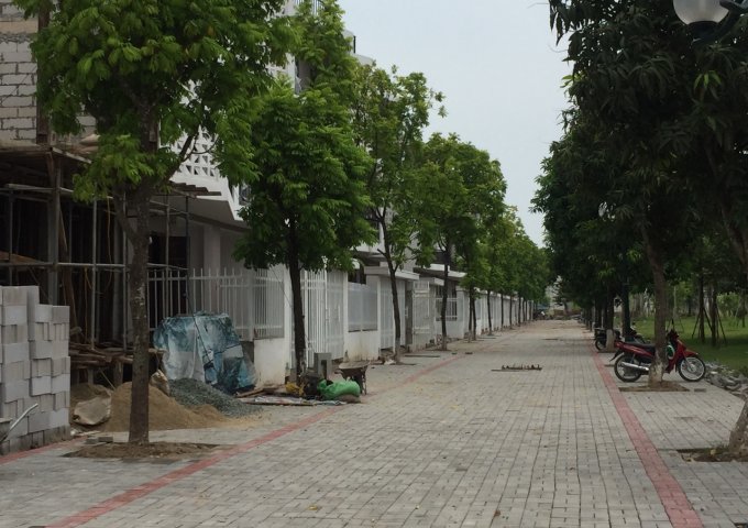 Bán nhà 85m2 xây 4 tầng, trung tâm huyện Hoài Đức, Hà Nội
