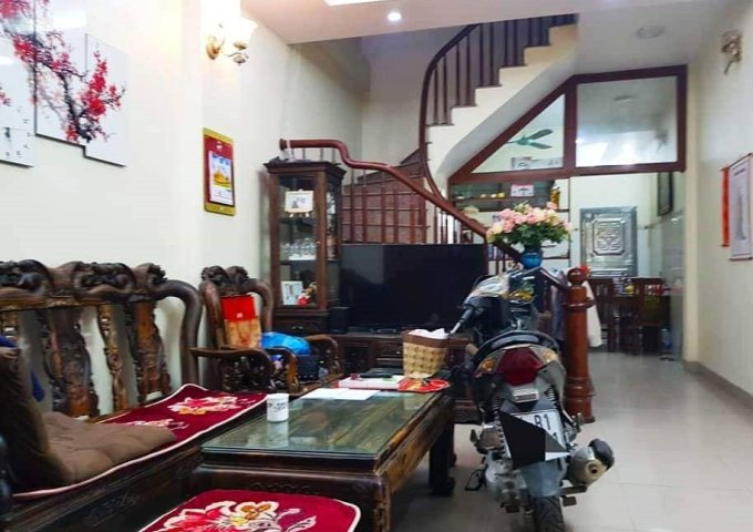 Chính chủ cần bán nhà mới ở Nguyễn Chí Thanh, 5 tầng