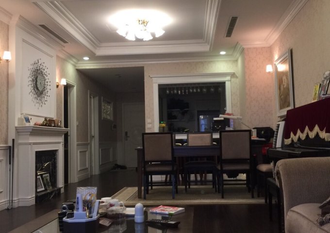 Chính chủ bán căn hộ khu đô thị Cổ Nhuế, 3 phòng ngủ, 2WC, DT 108m2.