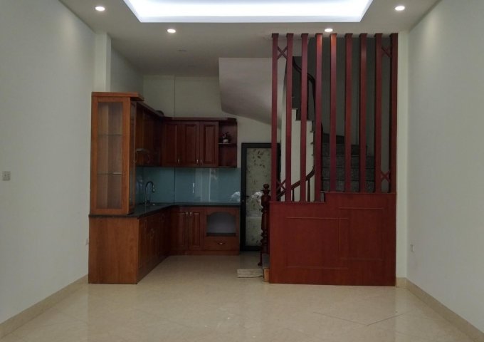 Nhà mới cực đẹp 35M2 * 5T, giá chỉ 3 TỶ - phố Phan Đình Giót, yên tĩnh, thoáng đãng, Ô tô 20m