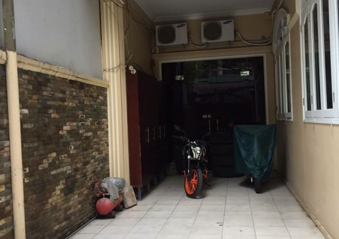 Bán nhà MT đường Nguyễn Văn Thủ góc Hai Bà Trưng Q1, DT 6,4 x 13.5M, Giá: 28 Tỷ