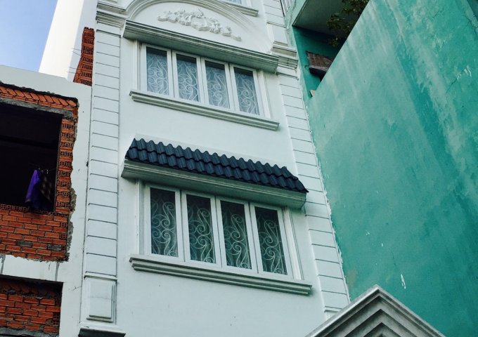 Chính chủ bán gấp nhà HXH đường Nguyễn Thái Bình, DT 4x13m, 3 lầu, giá chỉ 7.4 tỷ