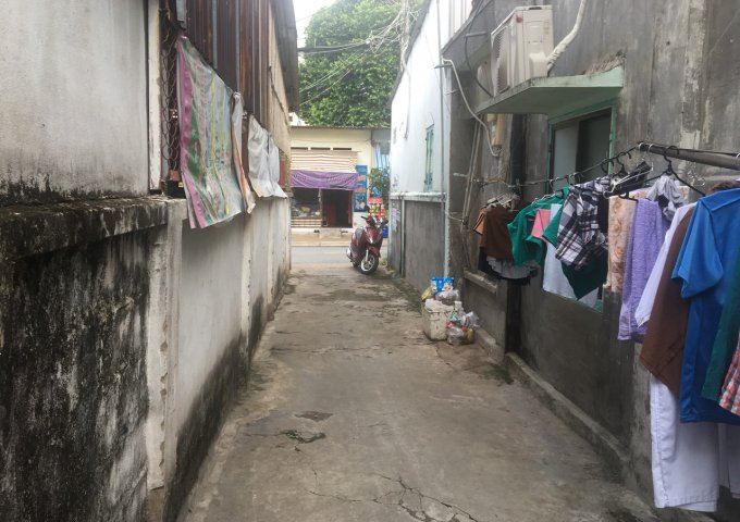 Góc 2 mặt tiền đường Trịnh Hoài Đức, ngay chợ Kiến Thiết, sát đường Ngô quyền