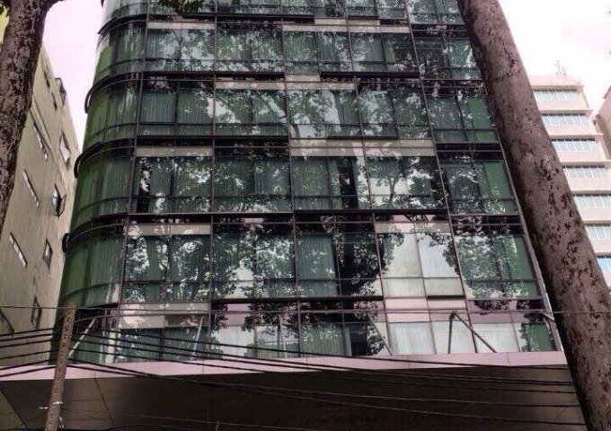 Bán cao ốc văn phòng Phan Tôn DT 12m x 30m, nở hậu 20m 