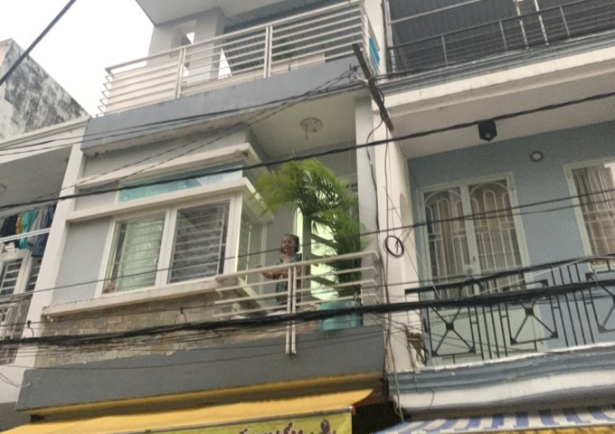 Cần bán nhà mặt tiền đường số, Tân Phú, Quận 7, DT: 4x10m, 3 lầu. Giá 7,49 tỷ