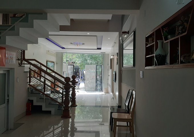 Cho thuê nhà 3T đường Mỹ Khê gần Võ Văn Kiệt,Đà Nẵng 6 PN,full nội thất 35 tr/ tháng .0983.750.220 