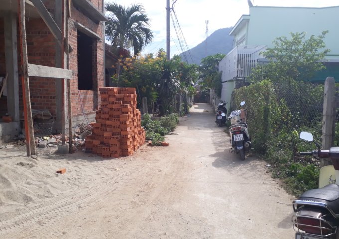 Bán lô đất tốt hẻm Liên Hoa Vĩnh Ngọc, gần sôngCái, Nha Trang
