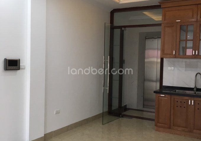 Chính chủ bán căn hộ tầng 4 HH2B Linh Đàm, 67,4m2, 2PN, 2WC, full nội thất, view hồ.