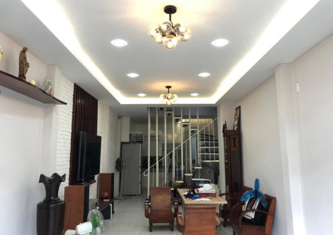 Chồng đánh vợ tại căn nhà đường Phan Đăng Lưu quận Bình Thạnh, 47m2, 3T giá 6.1 tỷ