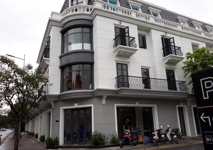 Mở bán căn hộ view hồ tại Vincom Shophouse Yên Bái giá chỉ từ 2,1 tỷ/căn.
