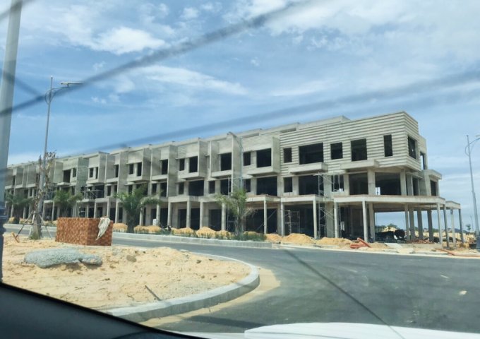 Chính chủ ra nhanh Shophouse Para Grus, giá tốt nhất thị trường. LH: 0909160018