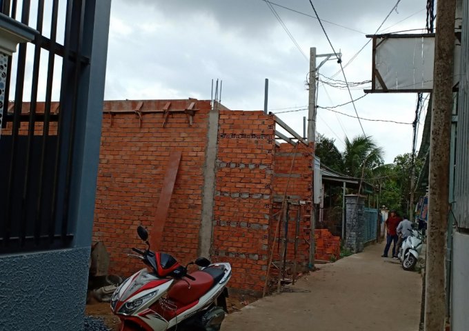 Bán gấp đất 5x20=100m2 KCN Cầu Tràm sổ hồng riêng chính chủ