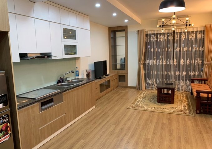 Cho thuê căn hộ chung cư tại Dự án Vinhomes Nguyễn Chí Thanh, Đống Đa,  Hà Nội diện tích 130m2  giá 13 Triệu/tháng