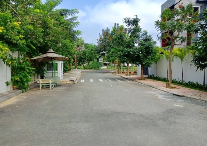 khu biệt thự đảo nổi - quận cẩm lệ - lô góc vị trí đẹp 35tr/m2 LH: 0935340506 