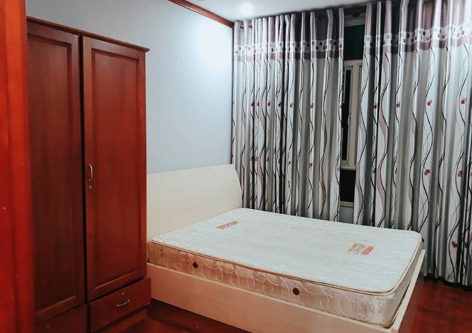 Cho thuê 1 phòng ngủ, có đầy đủ nội thất giá 5 triệu/tháng tại CH Phú Hoàng Anh