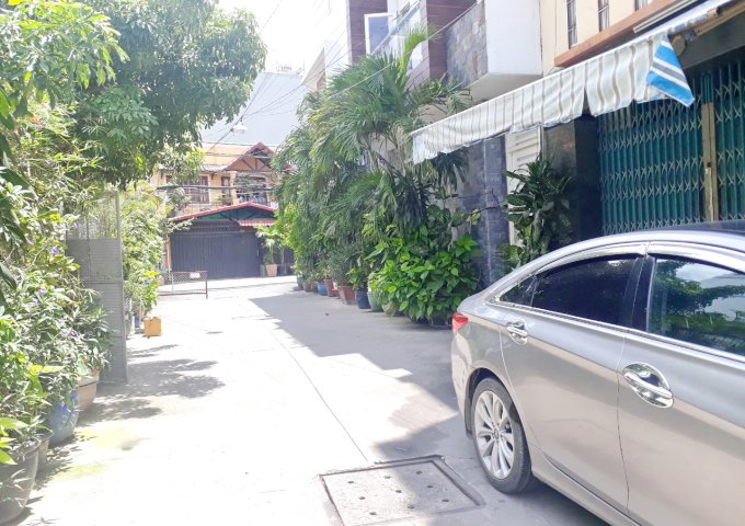 Cho thuê nhà 2 lầu hẻm xe hơi 137 Âu Dương Lân Phường 3 Quận 8