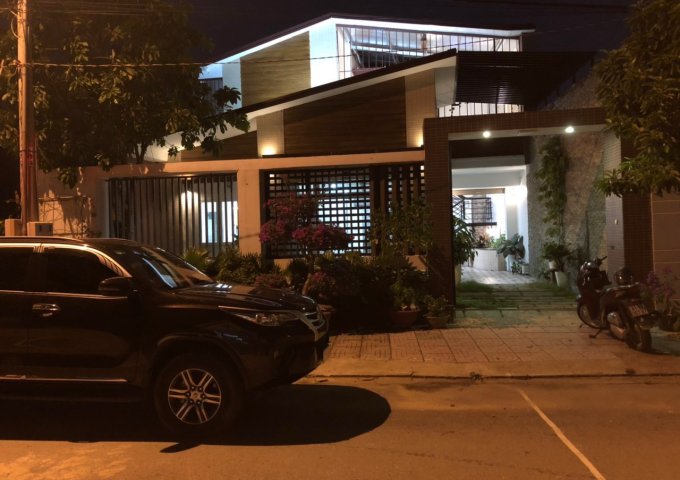 Cần bán biệt thự huyễn Vĩnh Cữu TP Đồng Nai