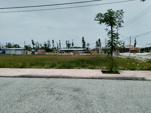 Đất Thương mại KDC Thạnh Phú Center, Bến Tre, 5x22m, Sổ hồng riêng