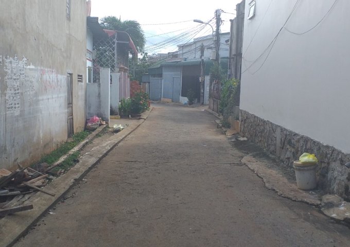 Bán Nhà Cấp 4 Mặt Tiền Đường Amasa-phường Tự An - BMT