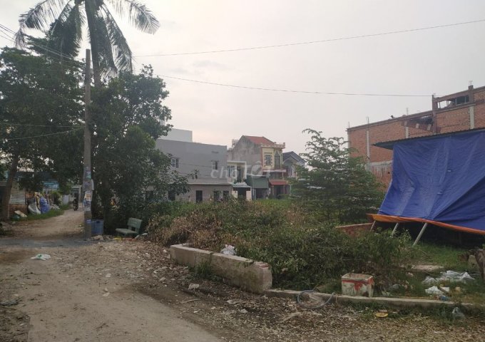  Bán đất đầu tư Phan Huy Ích, Gò Vấp diện tích 100m2 giá 1.3 Tỷ sổ hồng riêng thổ cư xung quanh đầy đủ các tiện ích gần trung tâm thành phố .