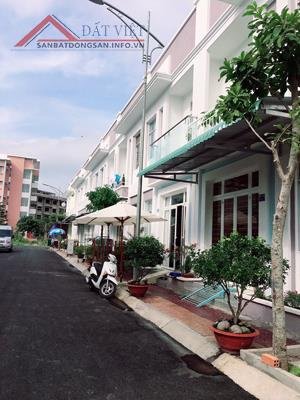 Nhà phố đồng bộ 1 trệt, 1 lầu trong Khu đô thị mới Nam Phan Thiết.