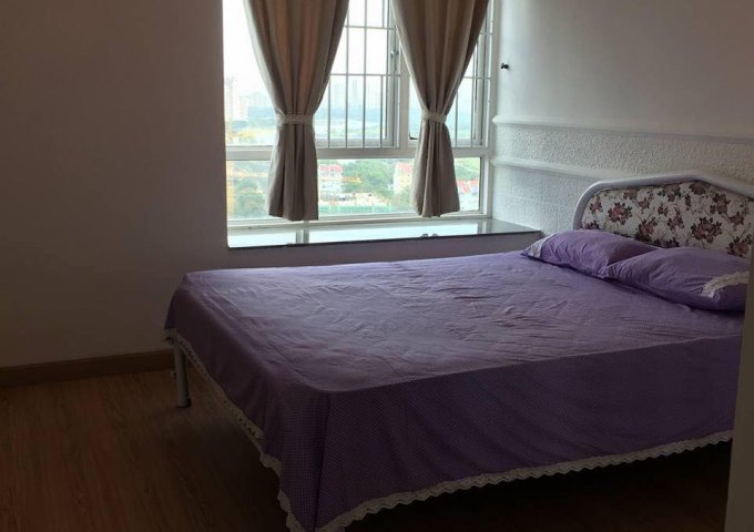 Cho thuê 1 phòng ngủ master, có nội thất giá 5 triệu tại Phú Hoàng Anh. LH: 0911422209