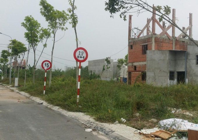 Bán ngay lô đất gần biển Vũng Tàu nằm trên đường lớn Võ Thị Sáu, giá mềm, đất đã có sổ