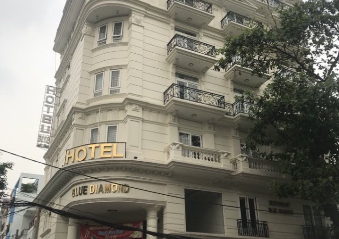Bán khách sạn Bùi Thị Xuân. DT: 12 x 25m, 2 hầm + 12 lầu, 120P, giá 160 tỷ