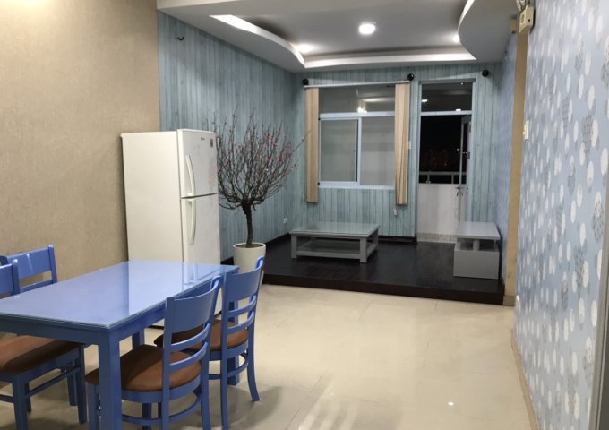 Cần bán gấp căn hộ Sacomreal đường Lũy Bán Bích Q.Tân Phú, Dt 82m2, 2 phòng ngủ, nhà rộng thoáng mát, tặng nội thất, sổ hồng, giá bán 2.2tỷ.