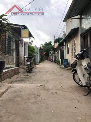 Cần bán nhà sổ chung sát chợ Đông Giang, Phường Tân Vĩnh Hiệp, Thị Xã Tân Uyên.