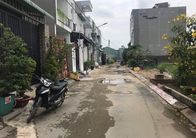 Bán đất nền dự án tại Đường Bưng Ông Thoàn, Quận 9, Hồ Chí Minh diện tích 50m2 giá 2.6 Tỷ