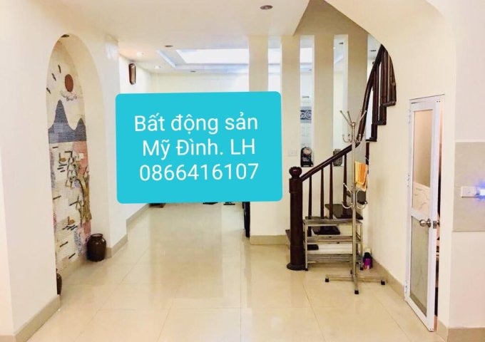 Cho thuê biệt thự mặt phố Trần Văn Cẩn, MĐ 2. DT 200m, giá thuê 30 tr/th. LH 0866416107