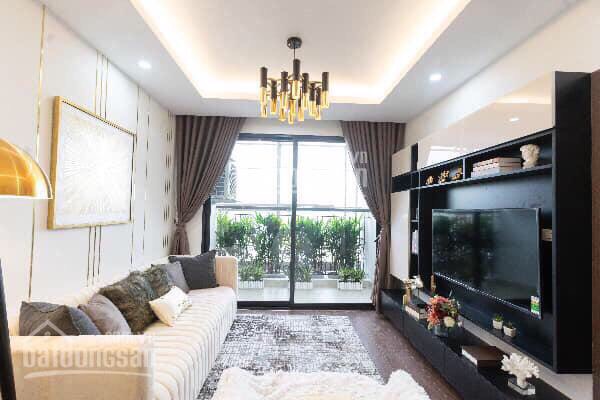 Bán căn chung cư cao cấp mặt đường Nguyễn Xiển. Ck 137 triệu lại gần công viên siêu to khổng lồ.