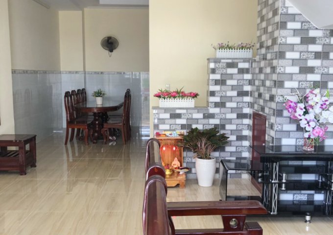 Bán nhà 2 lầu hẻm 4m 160 Nguyễn Văn Quỳ Quận 7