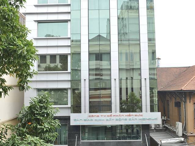 Văn phòng cho thuê gấp 175m2,183m2 giá 15$ tại trung tâm quận Hoàn Kếm, Hà Nội. LH.0399032122.