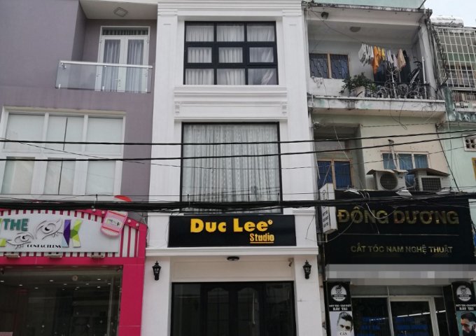 Góc 2 mặt tiền Mạc Thị Bưởi P. Bến Nghé Quận 1, DT 4x20m - nhà hàng, cafe, shop hoa (Cho thuê gấp)