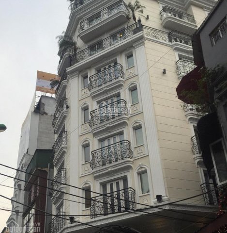 Mặt phố Đường Thành, hiếm, lô góc, thang máy, 230m2 mặt tiền 23m, kinh doanh đỉnh.