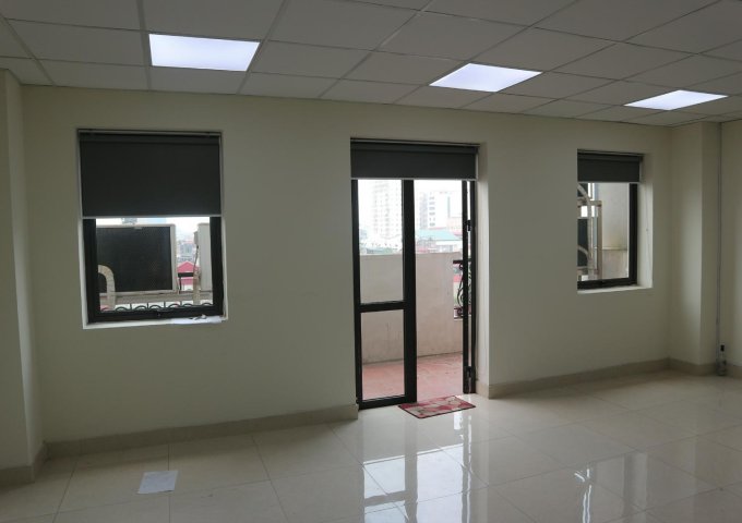 Cần cho thuê sàn văn phòng, MBKD, showroom 70, 140m2 ngay mặt phố Nguyễn Trãi - Thanh Xuân